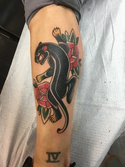 Electric Honor Tattoo Co. 4