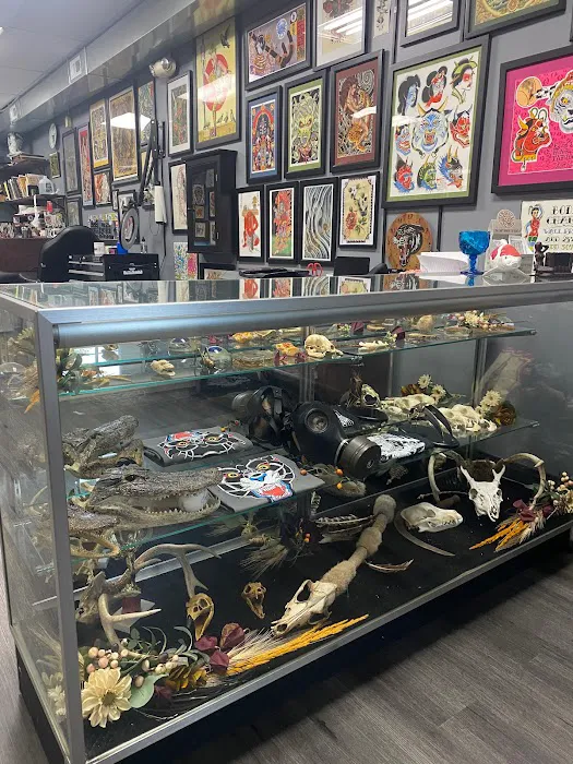Electric Honor Tattoo Co. 5