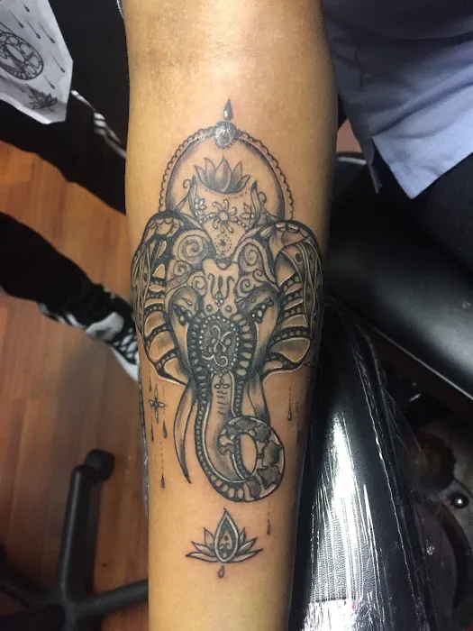 IRON TATTOO 6