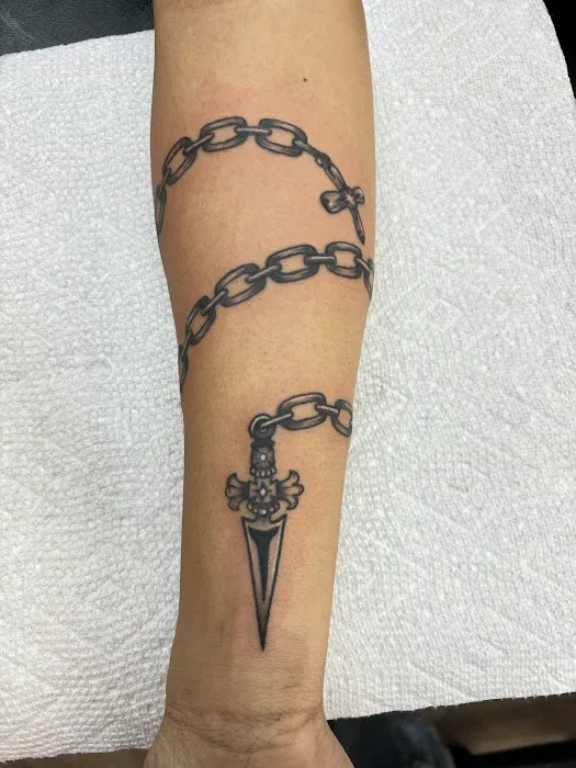 Shoobie Lee Tattoo Studio 9
