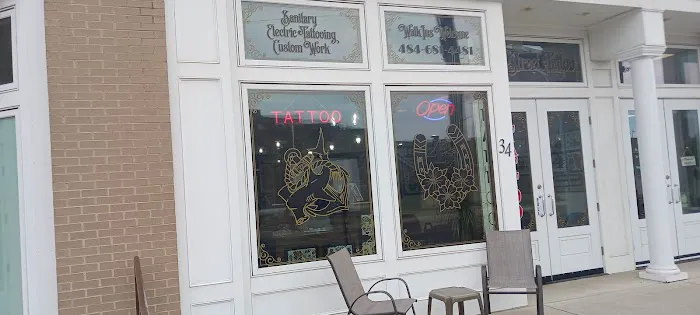 4th Street Tattoo 1