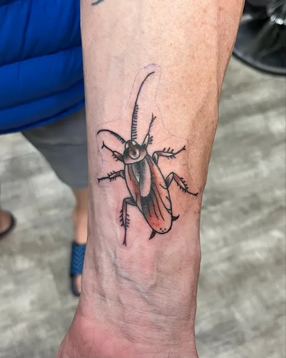 Black Lantern Tattoo Collective 4