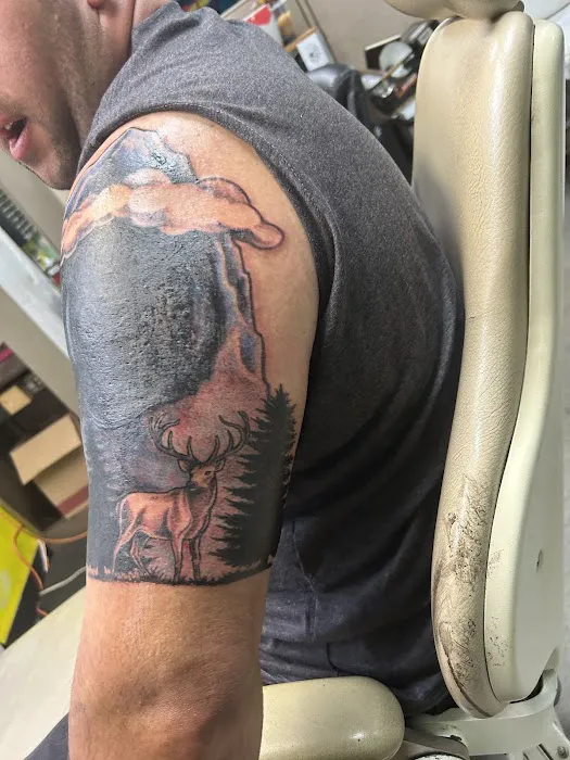 Oracle Body Shop Tattoo Parlor 1
