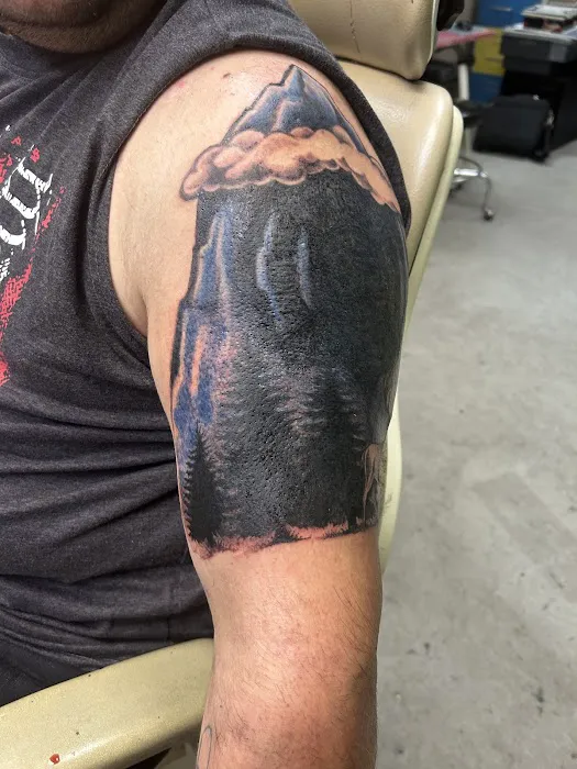 Oracle Body Shop Tattoo Parlor 5