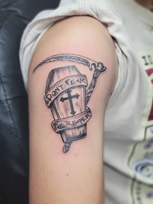(K)‘nowhere Tattoo And Piercing 8