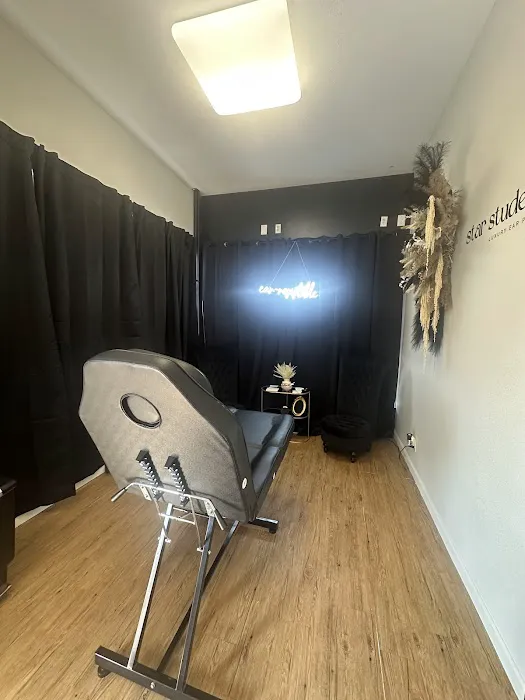 Star Studed Studio 4