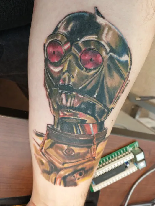 Gallery Thirty Two & Tattoo Company LLC 2