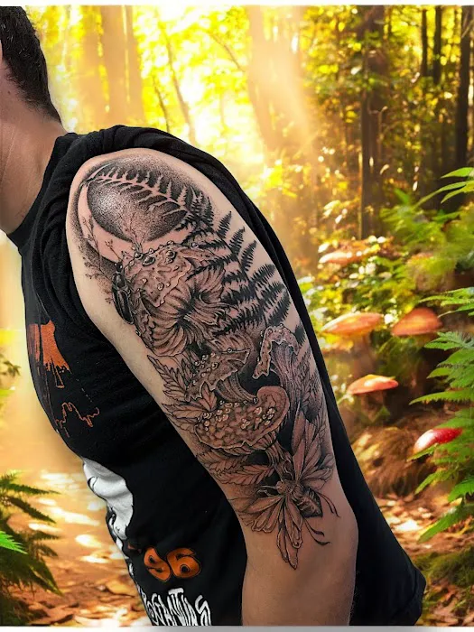 Hollow Moon Tattoos & Sorcery 4