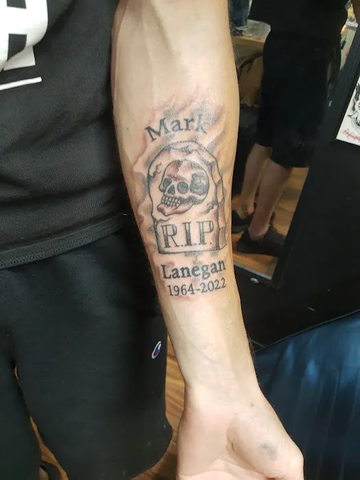 Acme Ink Tattoo Studio 1