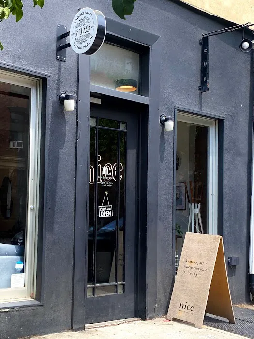 Nice Tattoo Parlor 5