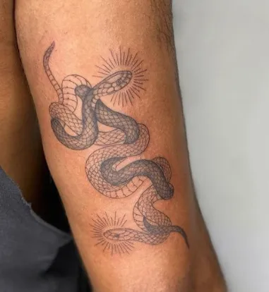 Fleur Noire Tattoo 5