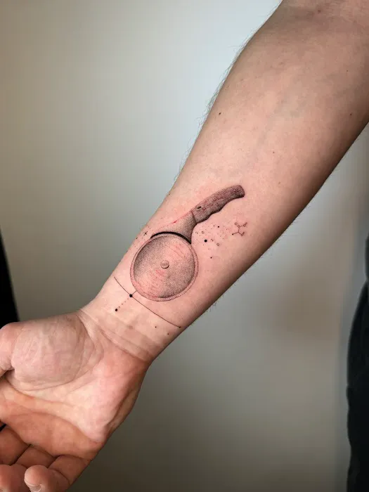 Fleur Noire Tattoo 7