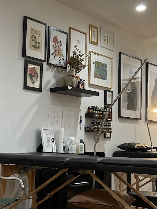 Vestige Tattoo Studio 6