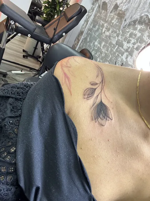 IGLA Tattoo Boutique 7