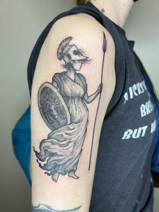 Queen of Crowns Tattoo 6