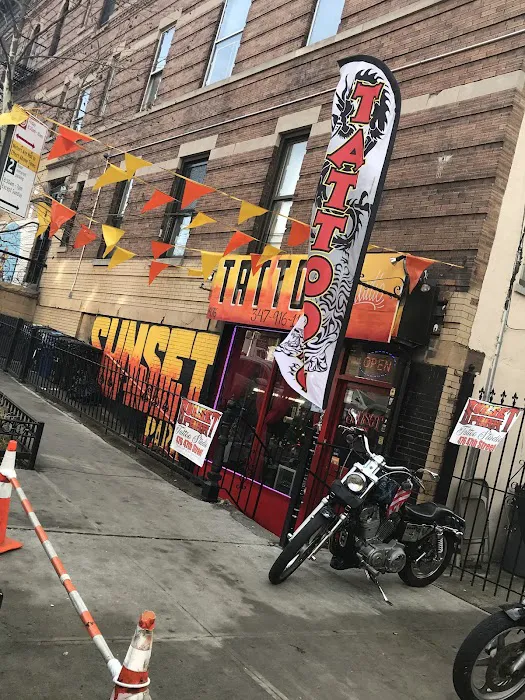 Sunset Park Tattoo Studio 7