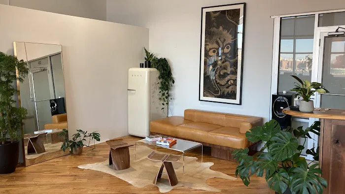 Mikiri Gallery 0