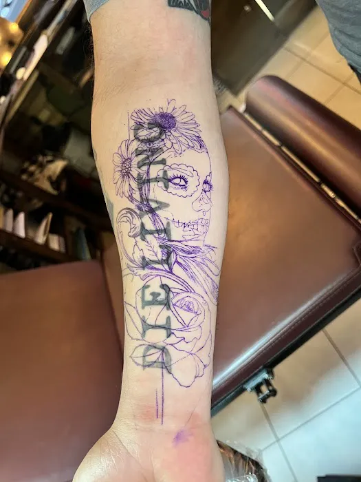 Kento Tattoo Studio 6