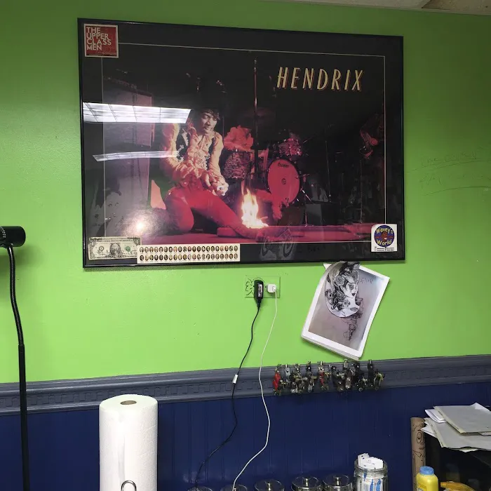 Melo's Tattoo studio 8