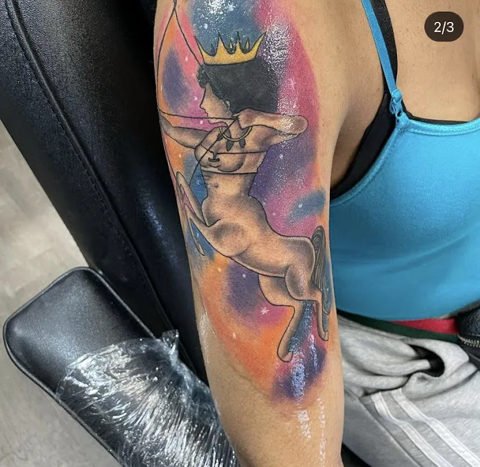 Golden Ink Tattoo Shop 8