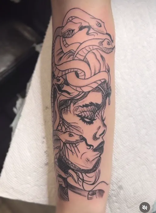 TOMMY LEE INKS 0