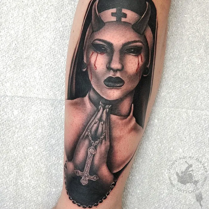 Tattoo Plug 9