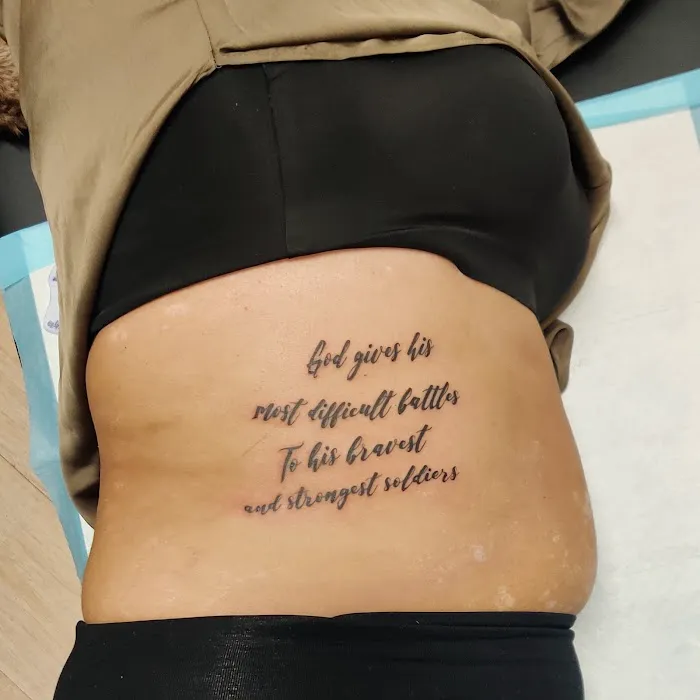 Youngink Tattoo Studio 8