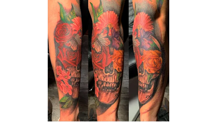Redink Tattoo Studio 7