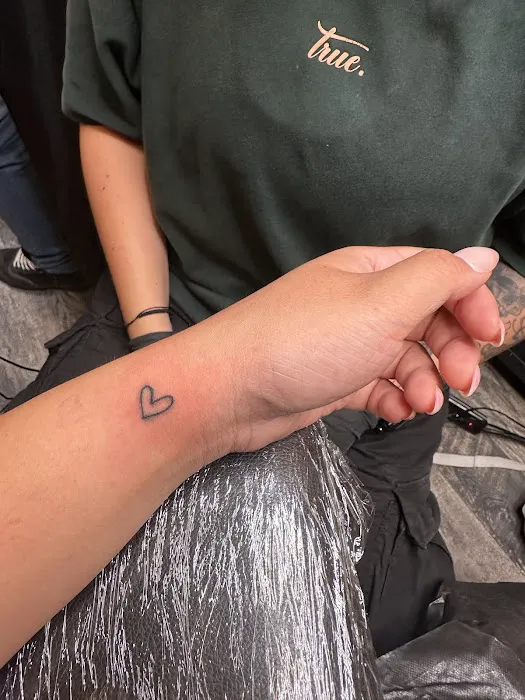 Redink Tattoo Studio 3