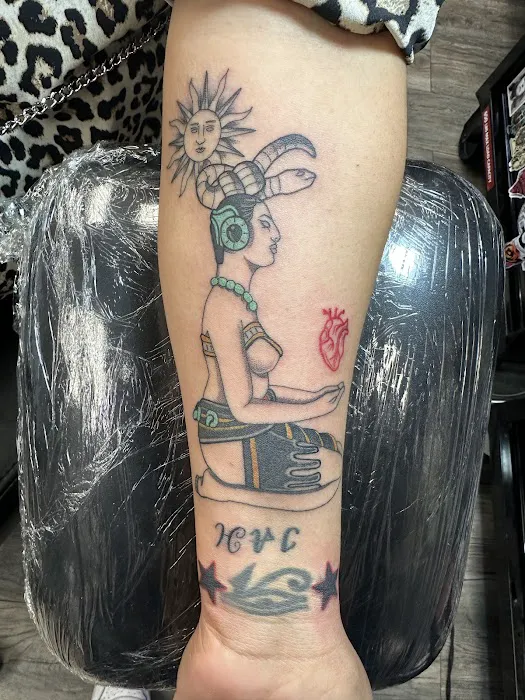 Empire Ink Tattoo Studio 8