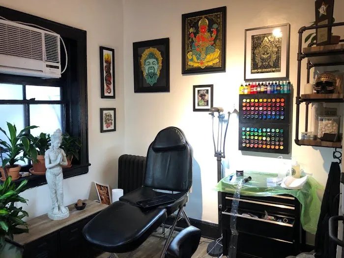10 Thousand Foxes Tattoo - Astoria 2