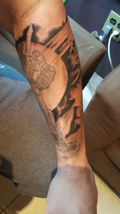 Mad Mike Ink LLC 1