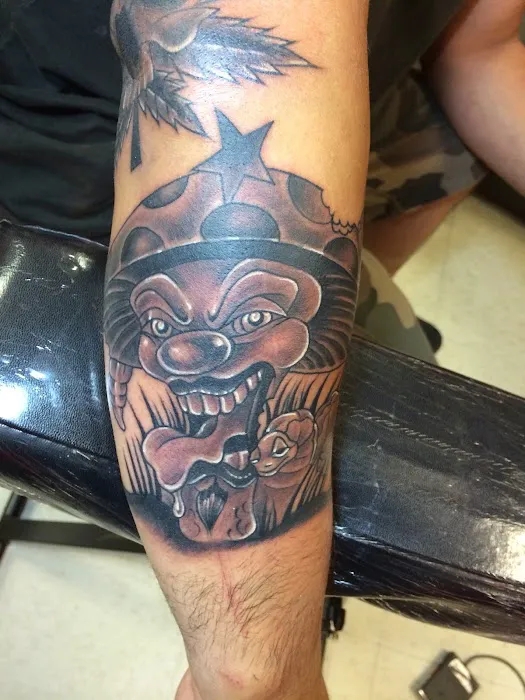 X tattoo studio 8