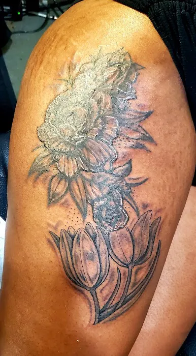 Shimmy Fingers Ink Tattoos! 2