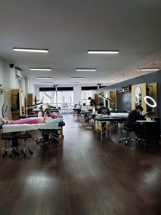 Yant Studio 8