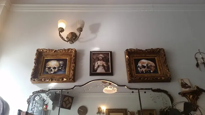 The Queens Ink Tattoo Shop 1