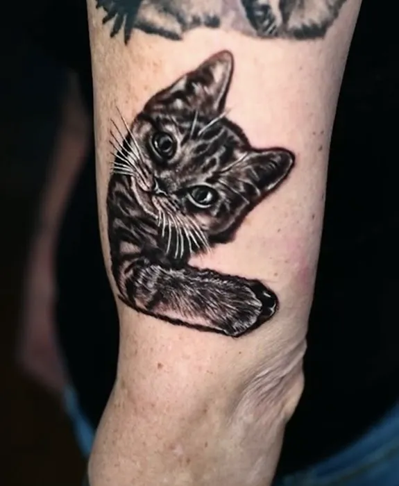 Ink private tattoo 0