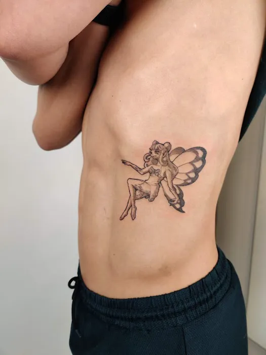 YZY art and tattoo studio 9