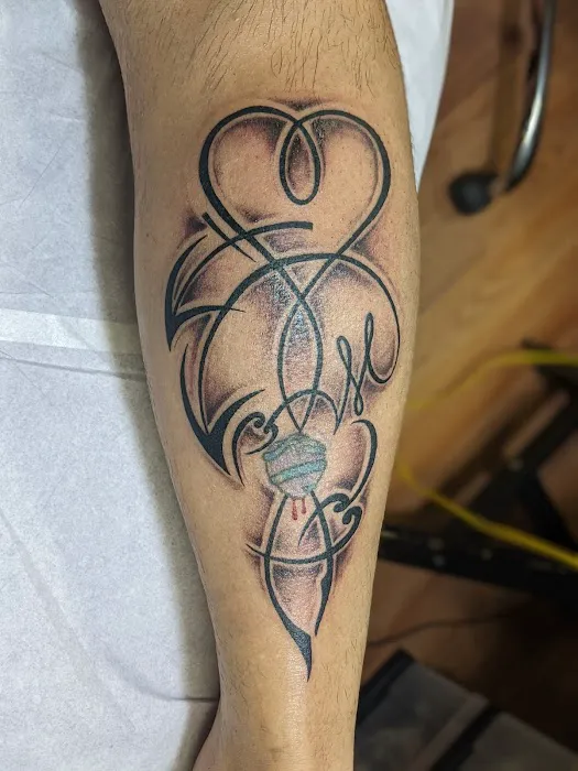 Lucky Dog Tattoos Inc 7