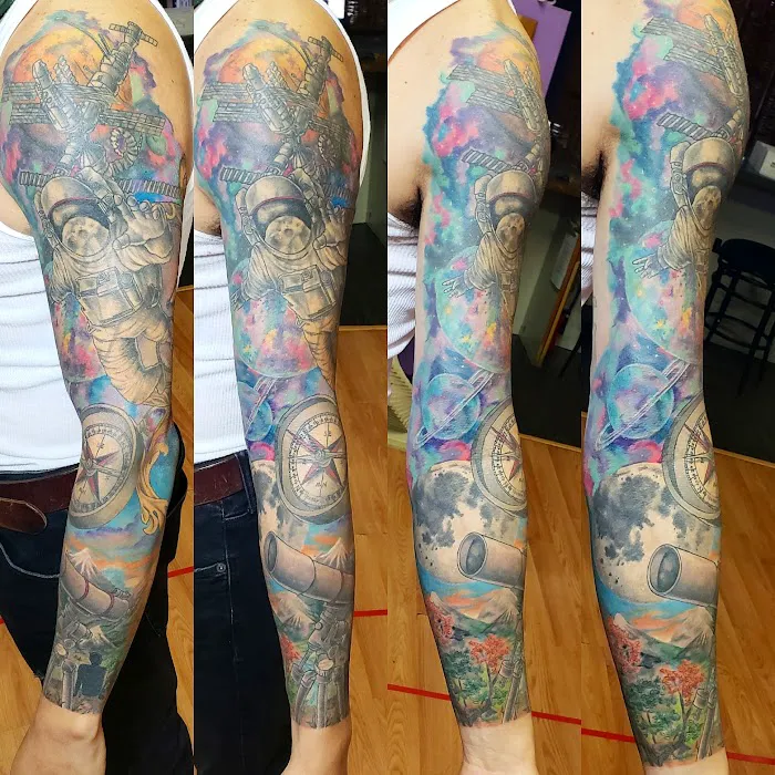 Lucky Dog Tattoos Inc 8