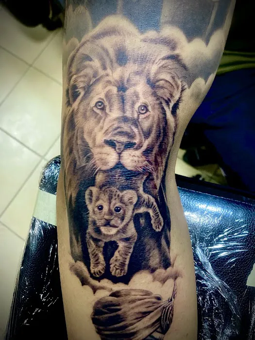 7 Train Tattoo Studio Inc 7