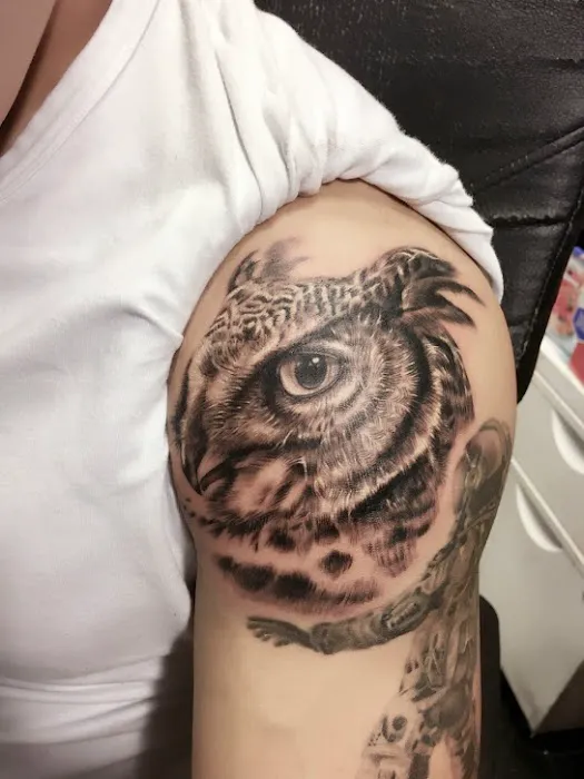 7 Train Tattoo Studio Inc 1