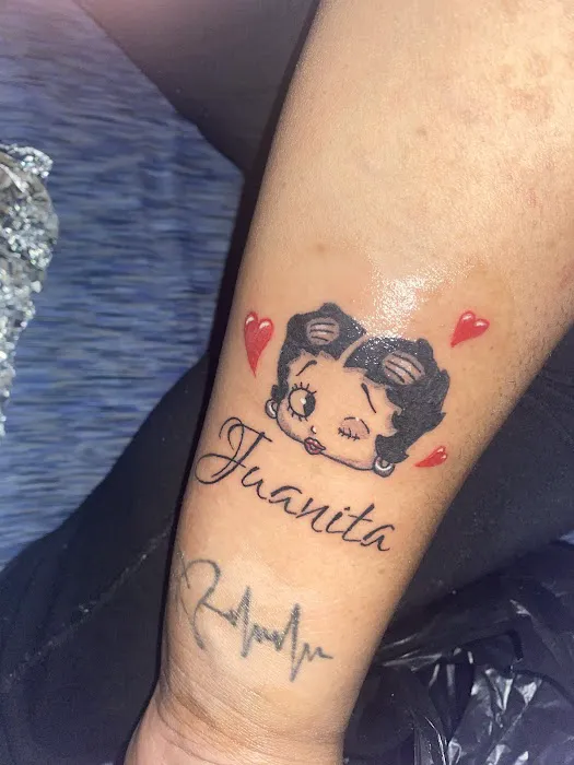 Betty's Tattoo Studio 1