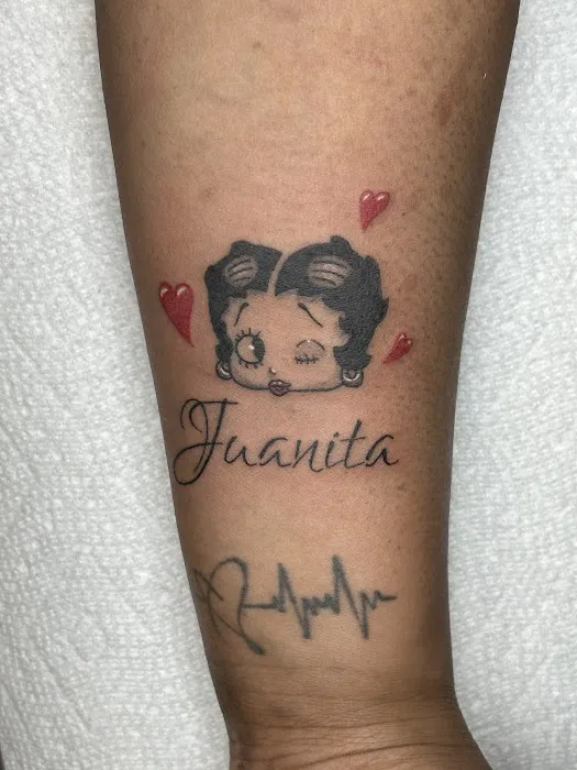 Betty's Tattoo Studio 4