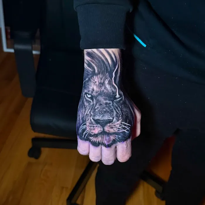 Monkey Tattoo Studio 2