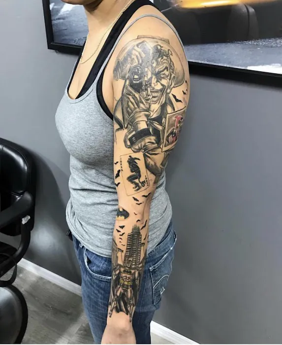 Chucky's Cut Tattoo & Barbershop llc 7