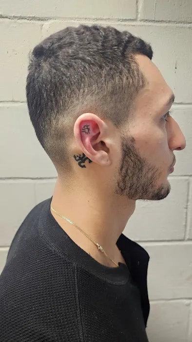 Speak EZ Ink tattoo studio 6