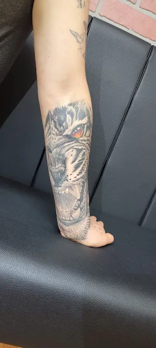 Metal Tattoo Studio 1