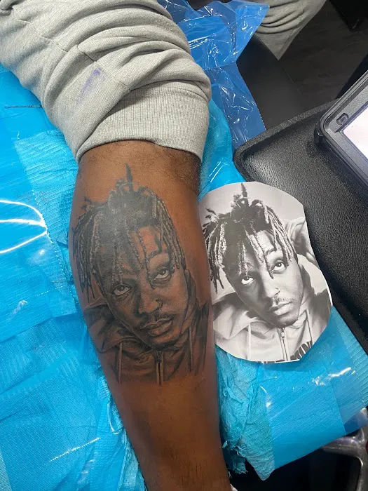 Nine Castles Tattoo Shop 5