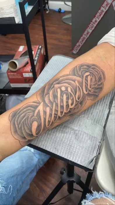 Ink Junky Tattoo Studio 6